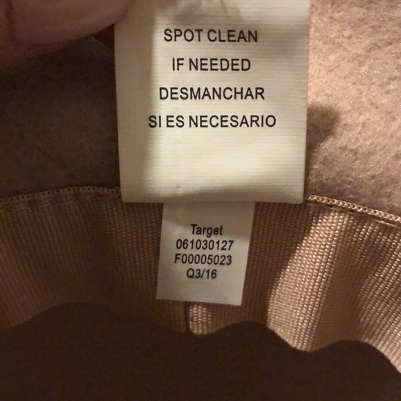 Woman’s wool hat - Picture 3 of 3